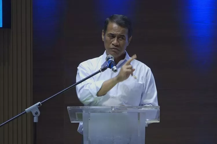 gaduh-soal-beras-oplosan-ini-penjelasan-mentan-amran