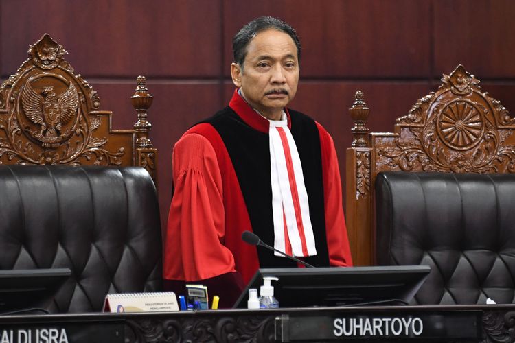 ketua-mk-suhartoyo-jaga-mahkamah-konstitusi-dari-tekanan-politik