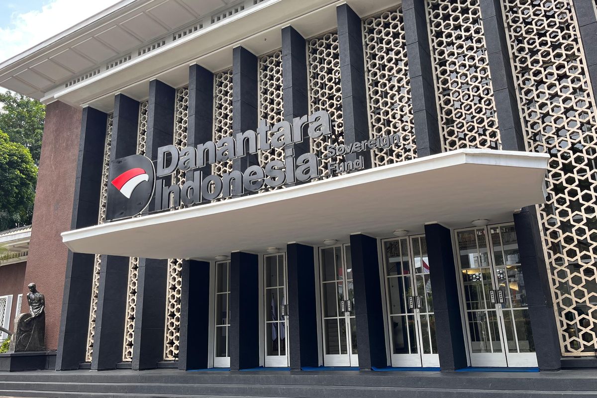 danantara-ina-investasi-rp13-triliun-di-chandra-asri-group