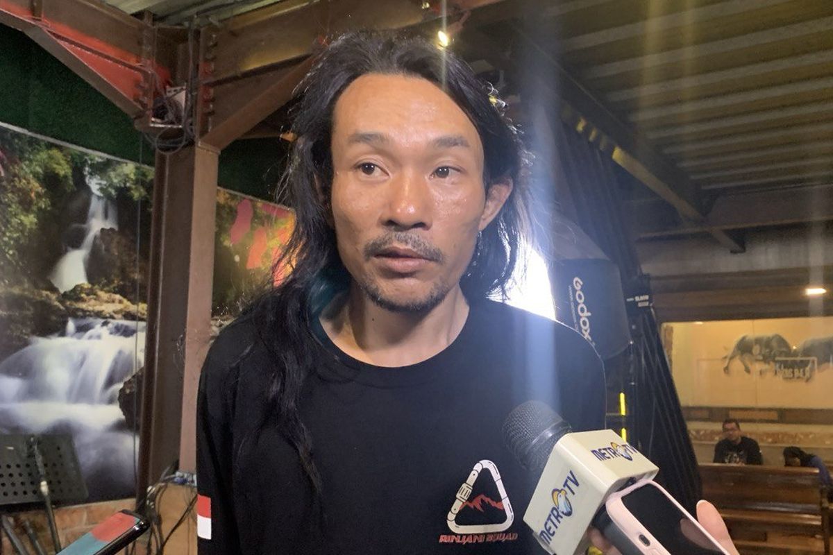 netizen-brazil-guyur-agam-rinjani-dengan-uang-rp15-miliar