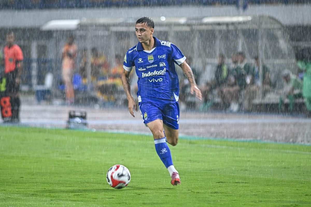 eliano-reijnders-optimis-persib-raih-tiga-poin-di-kandang-arema-fc