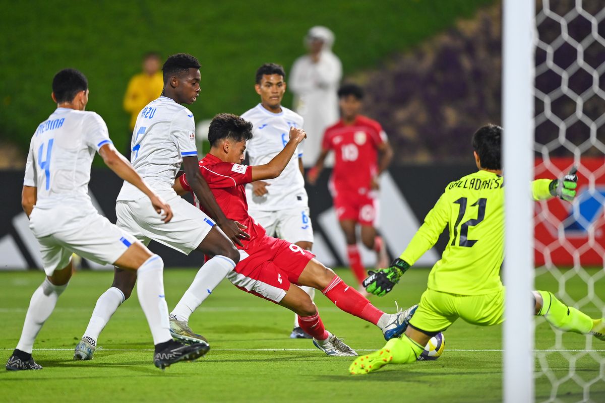 nova-arianto-girang-timnas-u17-indonesia-raih-kemenangan-bersejarah