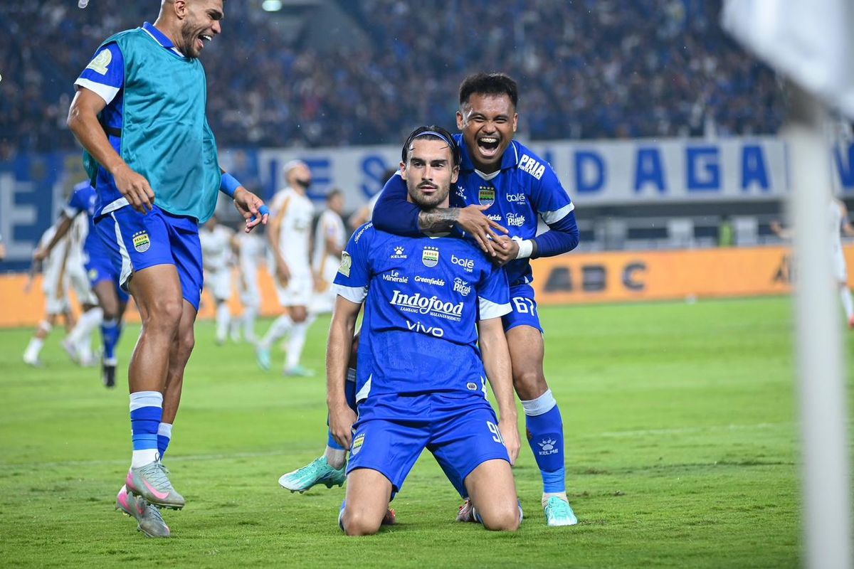 Persib Kalahkan Dewa United 1-0 Meski Bermain dengan 10 Pemain