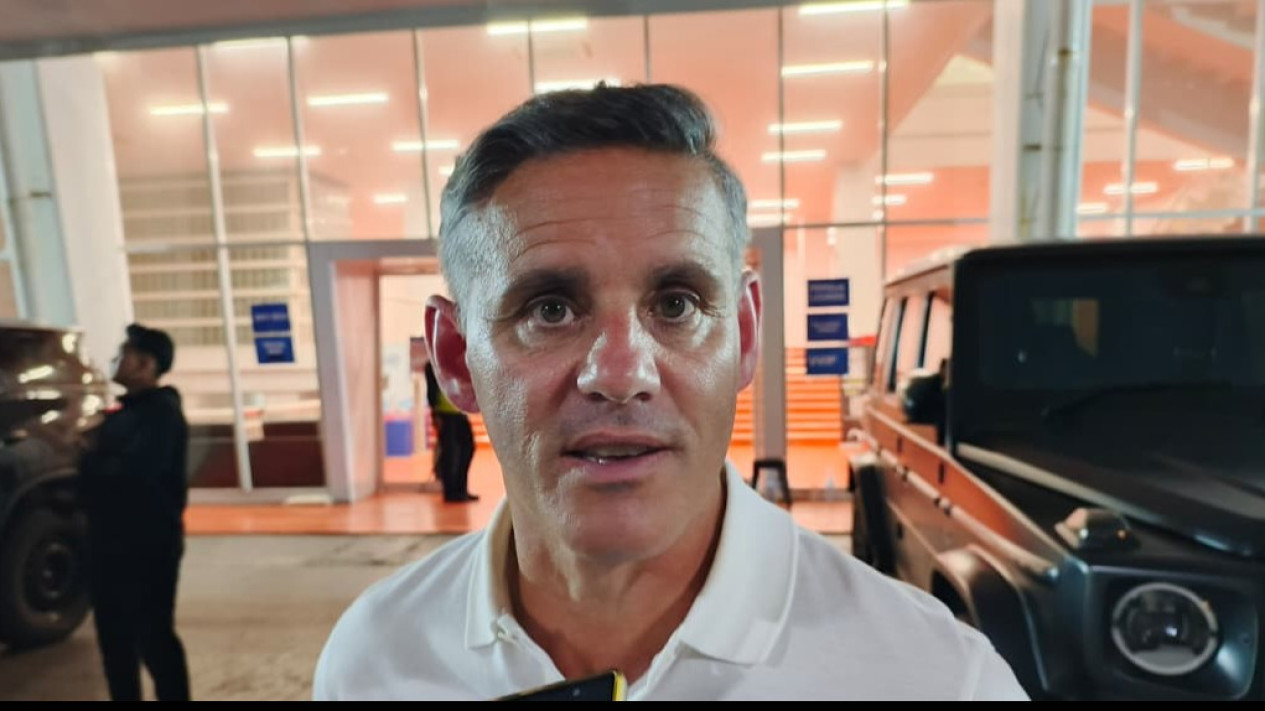 john-herdman-kagumi-intensitas-laga-persija-vs-madura-united