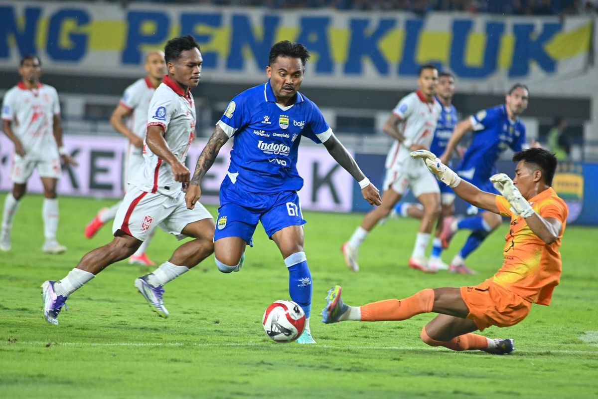 Persib Tekuk Malut United 2-0, Kokoh di Puncak Klasemen