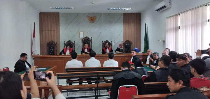 asn-dinkes-kbb-terdakwa-korupsi-karavan-bantah-terima-suap