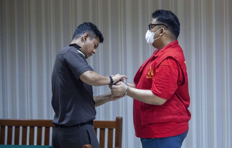 pt-kepri-vonis-mati-kompol-satria-nanda-di-kasus-narkoba