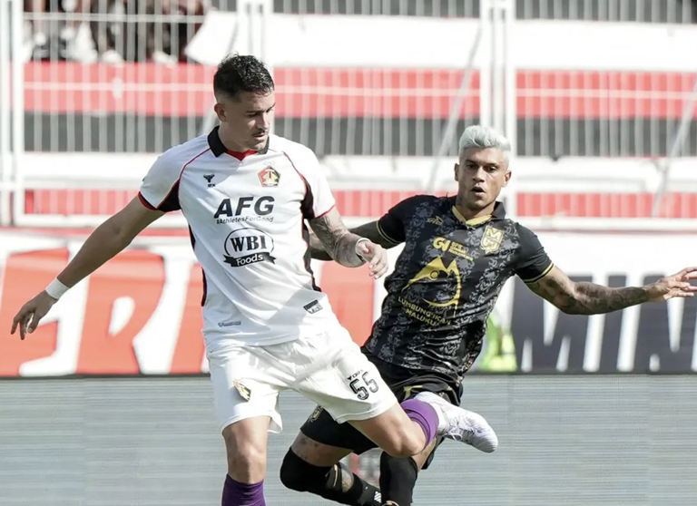 kartu-merah-rezaldi-jadi-titik-balik-kekalahan-persik-dari-malut