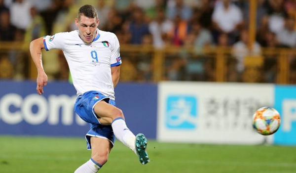 andrea-belotti-antar-italia-kalahkan-aremania-3-1