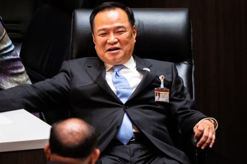 raksasa-konstruksi-konservatif-terpilih-jadi-pm-thailand