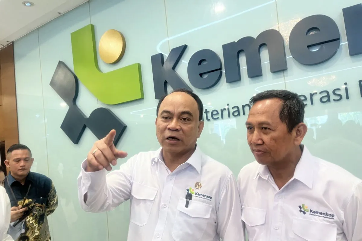 menkop-budi-kopdes-merah-putih-putus-rantai-distribusi-rentenir