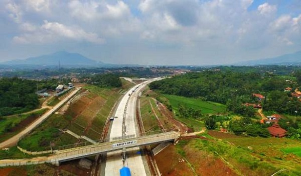 sekda-jabar-paparkan-perkembangan-pembangunan-tol-cisumdawu