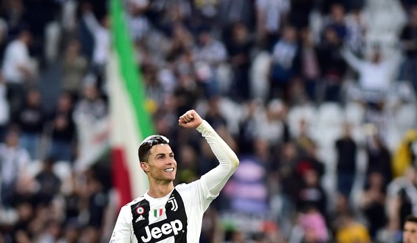 penalti-ronaldo-antar-juventus-kembali-ke-puncak-klasemen