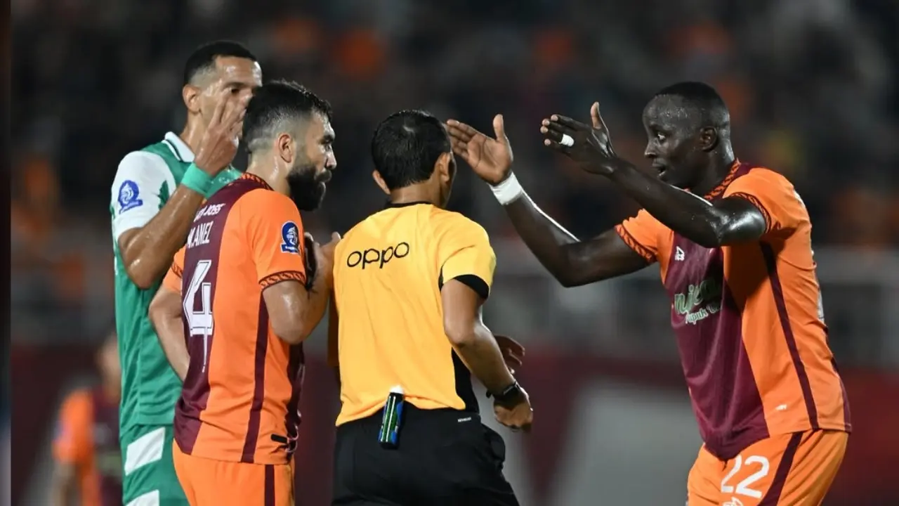 borneo-fc-hajar-persebaya-5-1-naik-ke-posisi-dua-klasemen