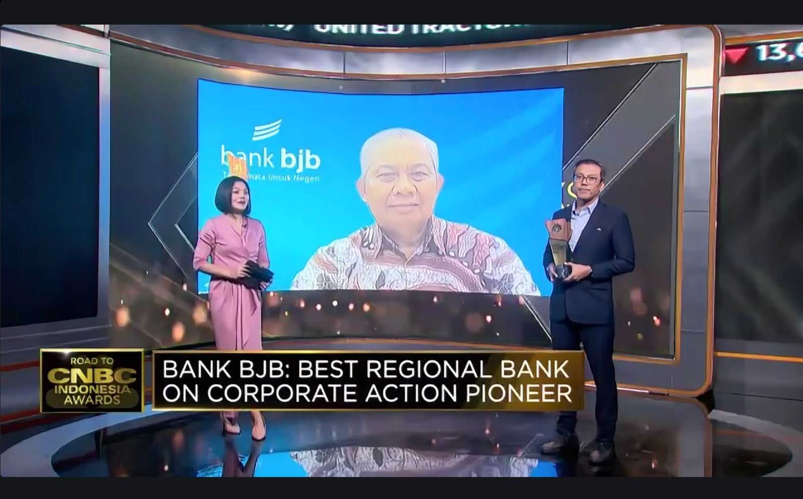 bank-bjb-raih-penghargaan-best-regional-bank-dari-cnbc