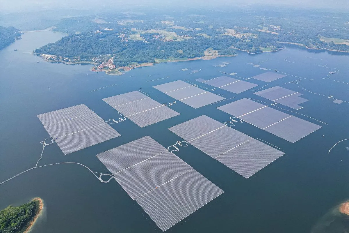 plts-terapung-cirata-jadi-sorotan-internasional