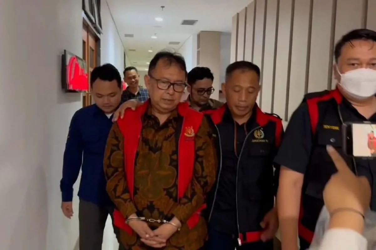 kejati-jabar-menahan-eks-sekda-pemkot-bandung-periode-2013-2018