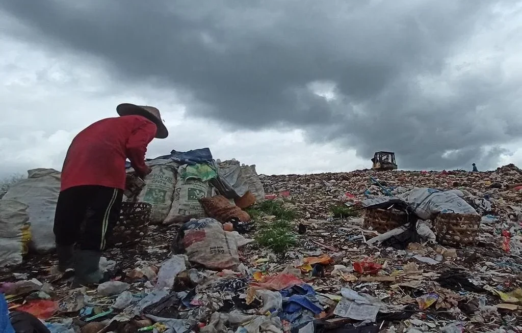 warga-buang-sampah-sembarangan-di-cimahi-bakal-jalani-sidang-tipiring