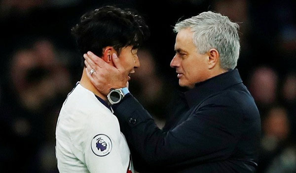 mourinho-janji-akhiri-paceklik-juara-tottenham