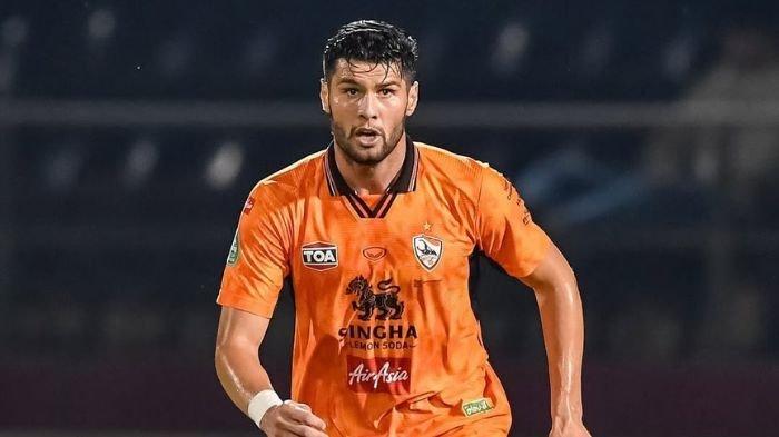 persib-bakal-wilujeng-sumping-sosok-bek-tengah-tangguh-ini