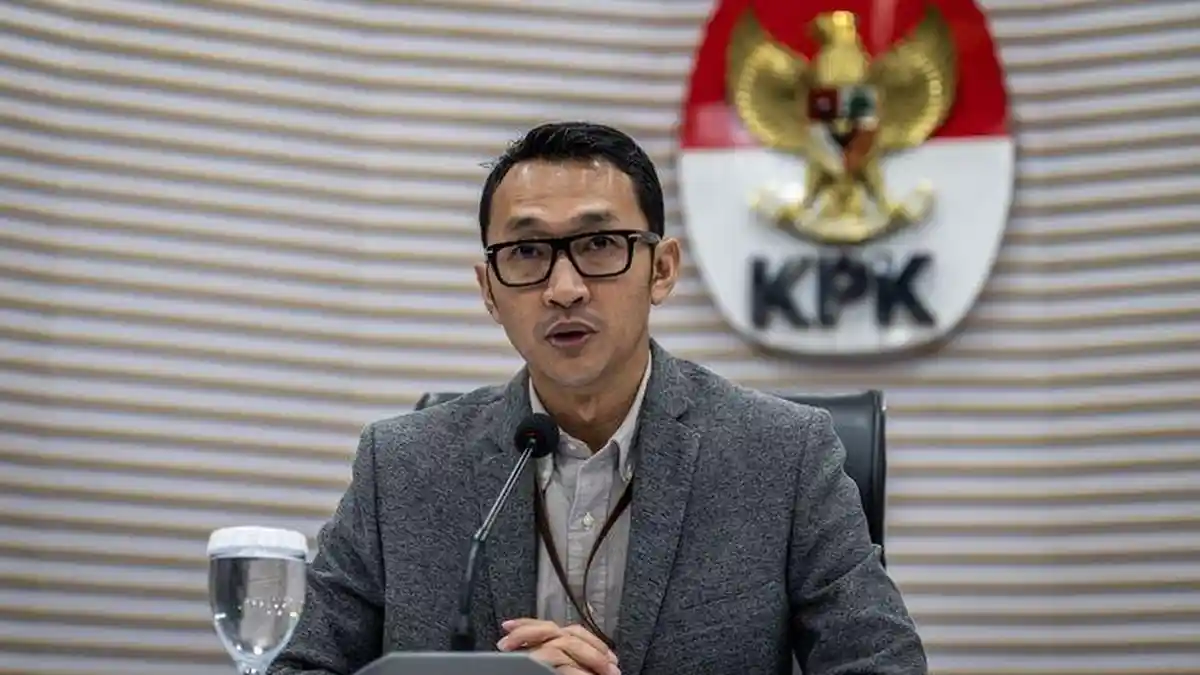 anggota-dprd-bekasi-nyumarno-mangkir-kpk-ingatkan-segera-hadir