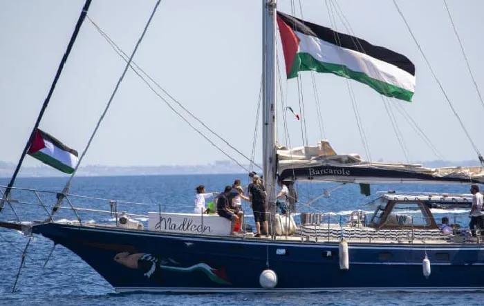 macron-desak-israel-bebaskan-warga-negaranya