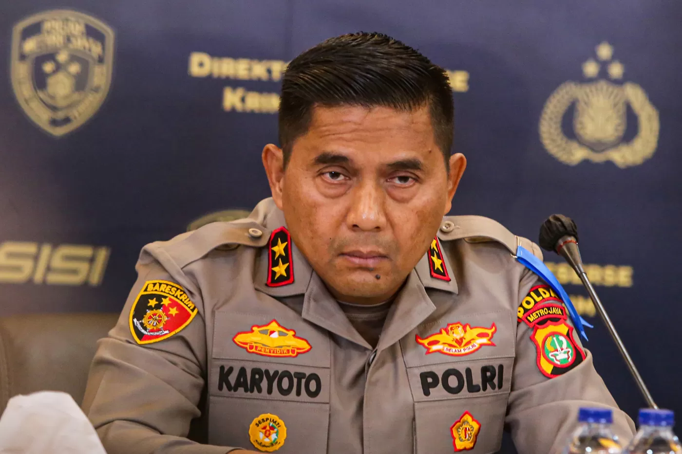 kapolda-metro-jaya-minta-anggotanya-gunakan-helm-full-pace