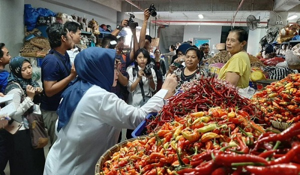 jokowi-minta-kemendag-jamin-kebutuhan-pokok-terjangkau-masyarakat