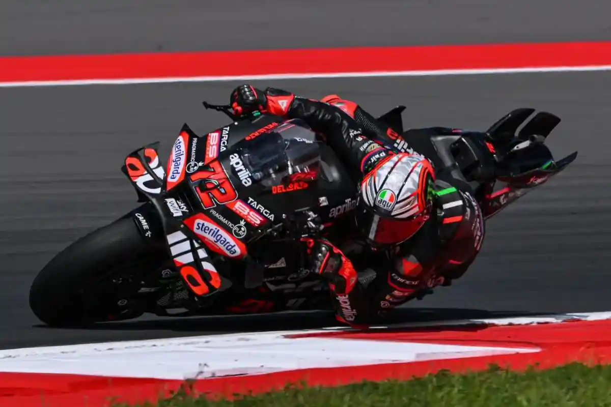 bezzechi-juarai-motogp-valencia-2025-raula-dan-diggia-podium