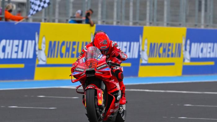 marc-marquez-balas-cacian-sprint-dengan-kemenangan-di-san-marino