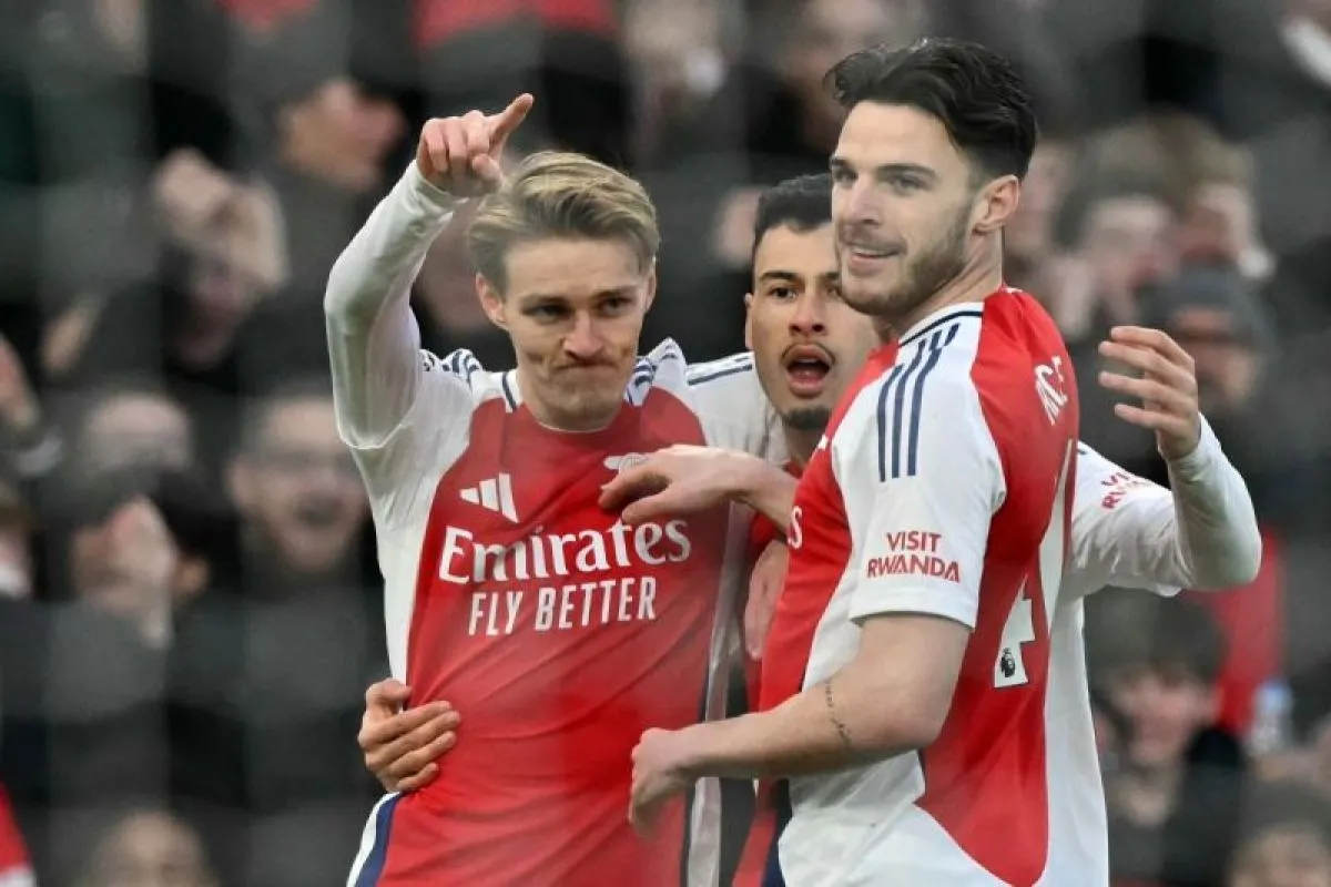arsenal-pimpin-klasemen-liga-inggris-usai-menang-atas-crystal-palace