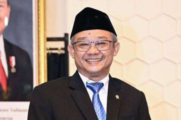 respons-mendikdasmen-soal-bahasa-portugis-diajarkan-di-sekolah