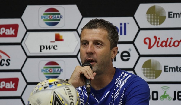 lepas-miljan-radovic-persib-datangkan-robert-rene-alberts