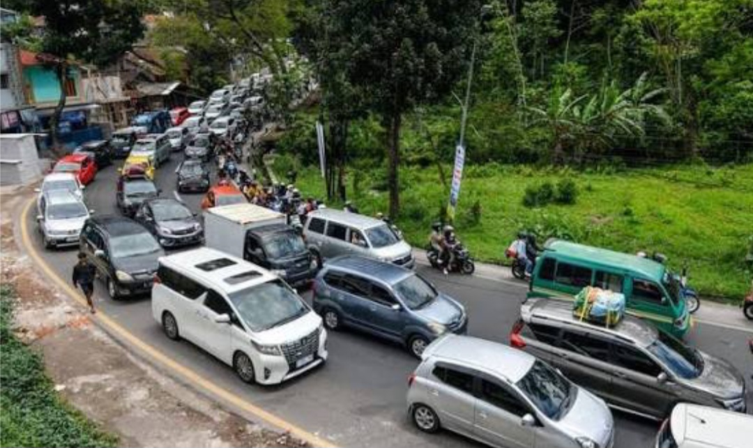 puncak-mudik-nagreg-terlewati-arus-kendaraan-mulai-lancar