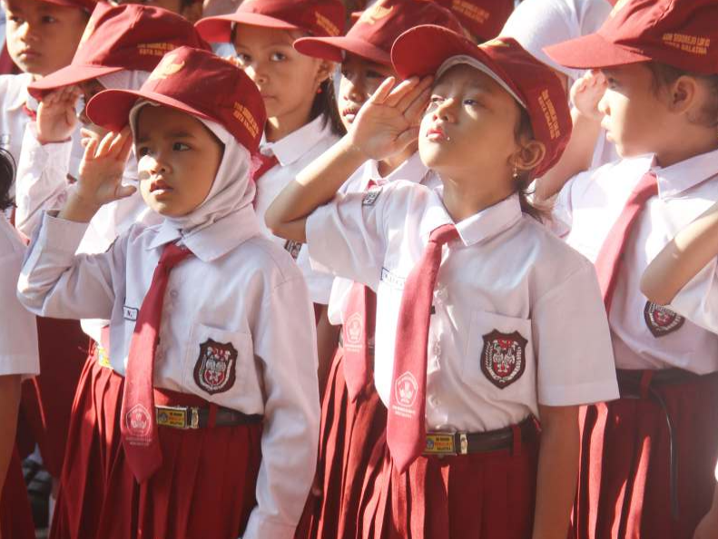 disdik-jabar-buka-suara-soal-1-kelas-diisi-50-siswa