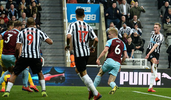 video-newcastle-bungkam-burnley-di-st-james-park