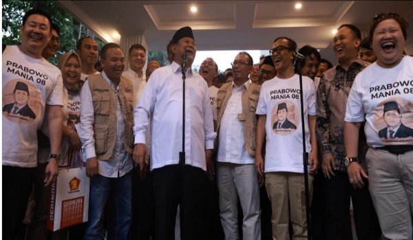 jokowi-mania-dukung-ketum-partai-gerindra