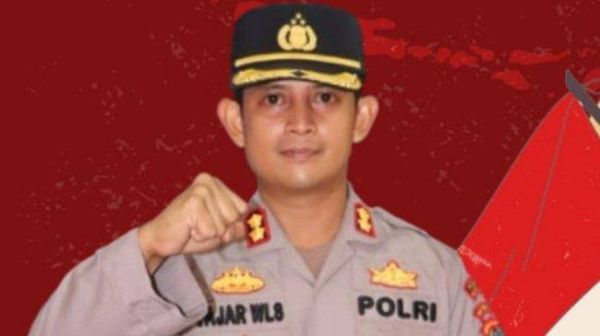 dpr-usul-supaya-akbp-fajar-widyadharma-di-hukum-mati