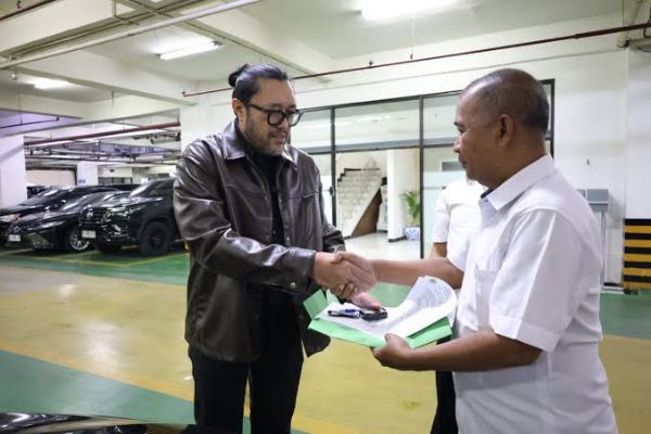 dukung-efisien-anggaran-pimpinan-dprd-jabar-kembalikan-mobil-dinas