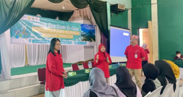 ketika-ilmu-turun-ke-bumi-tel-u-dorong-desa-wisata-go-global
