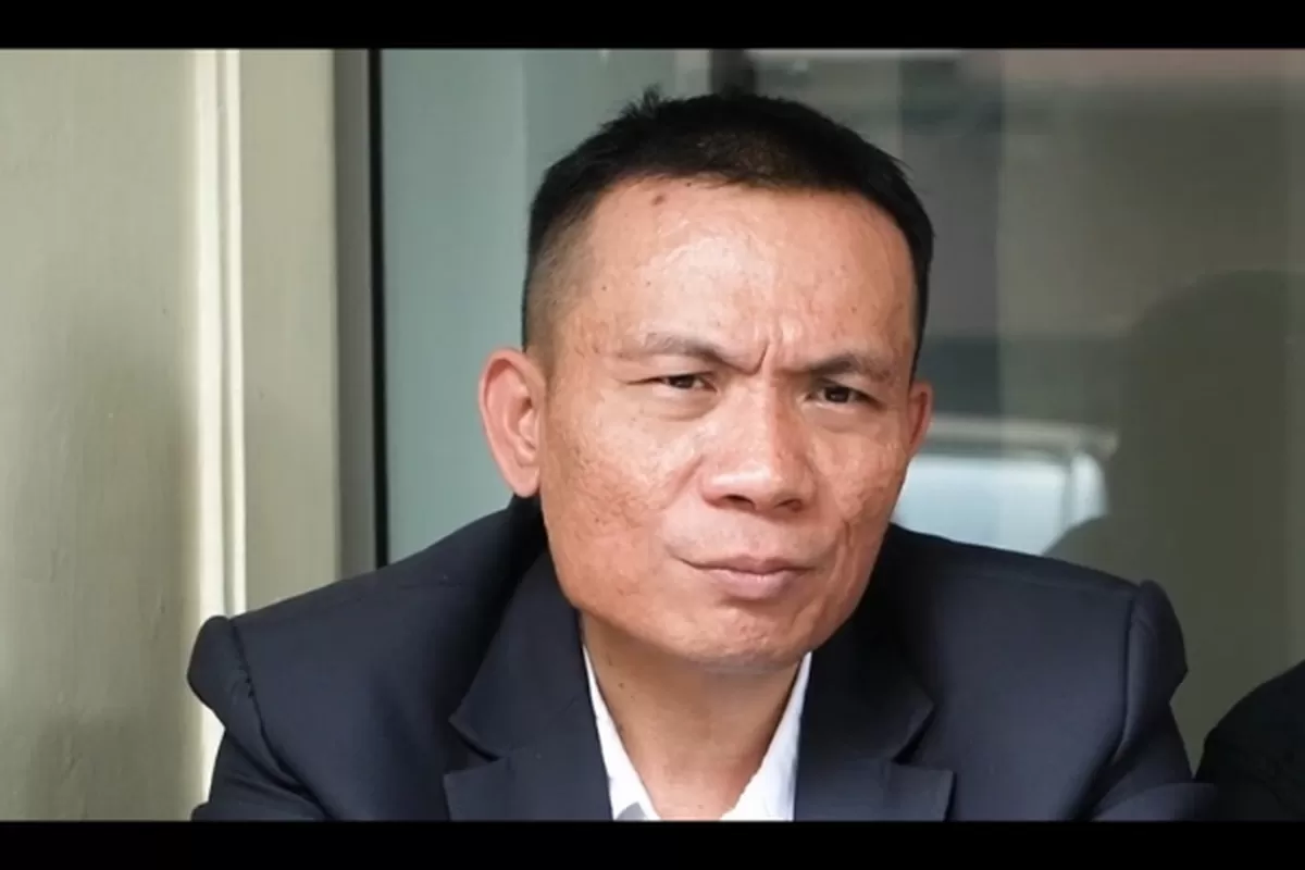 jk-laporkan-rismon-sianipar-kubu-santai-sebut-isu-hoaks-ai