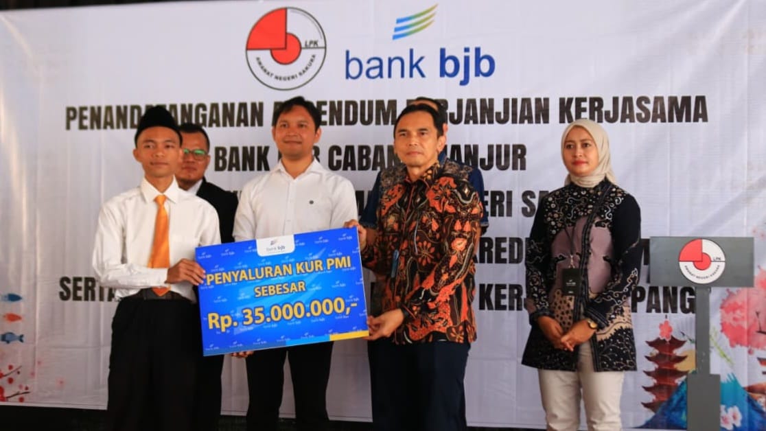 bank-bjb-dan-pt-pos-indonesia-perkuat-layanan-keuangan-dan-logistik
