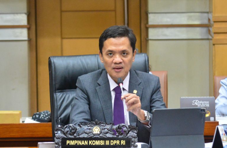 komisi-iii-dpr-bahas-kasus-penyiraman-air-keras-aktivis-kontras