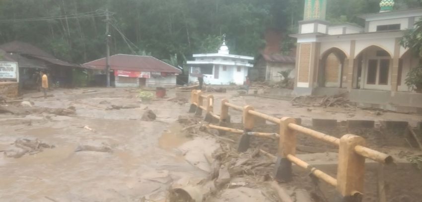 banjir-sumut-tewaskan-34-orang-posko-nasional-berdiri-di-taput
