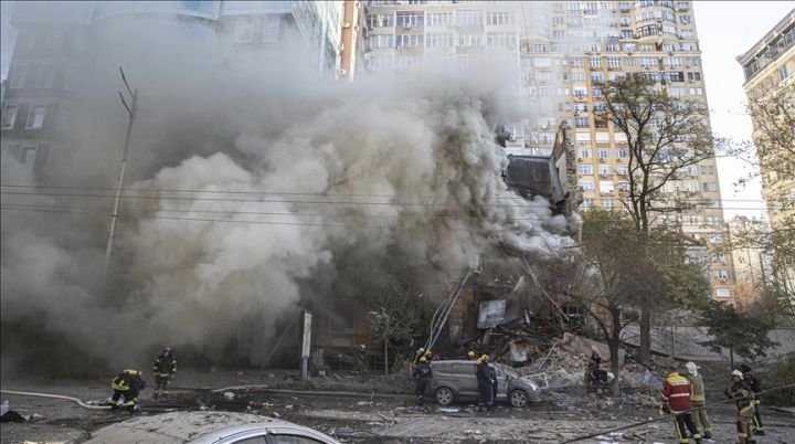 rusia-luncurkan-serangan-rudal-ke-kyiv-14-orang-tewas