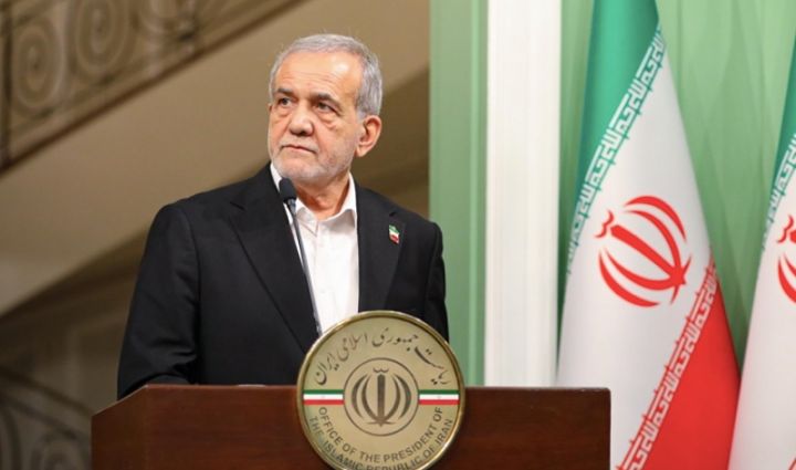 presiden-iran-bersumpah-beri-respon-kuat-kepada-israel
