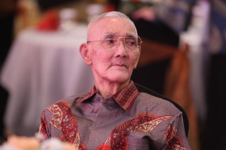 wapres-ke-6-ri-try-sutrisno-meninggal-dunia