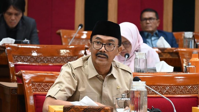 tak-terurus-provinsi-legislator-usul-pengelolaan-sma-kembali-ke-pemda