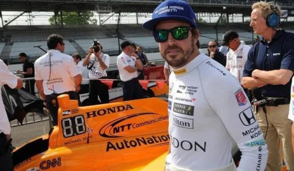 alonso-dikabarkan-siap-kembali-ke-renault-di-musim-balapan-2021