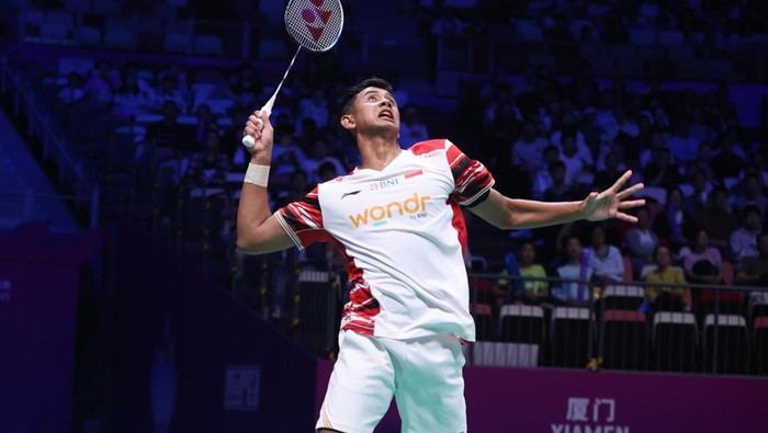 indonesia-open-2025-alwi-lolos-ke-16-besar-usai-kalahkan-prannoy